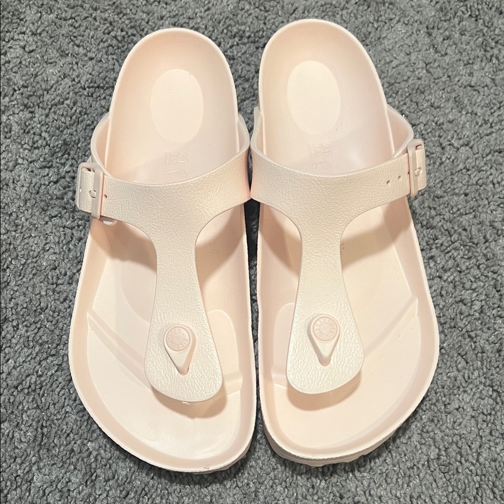 Birkenstock Women's Light Pink Sandals